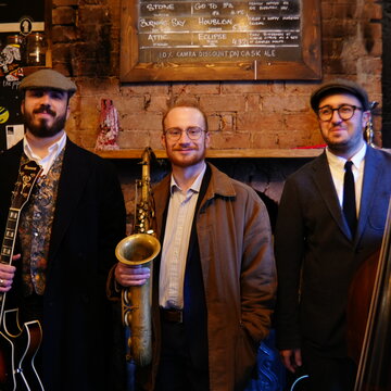 Hire Moondust Jazz Band Jazz trio with Encore