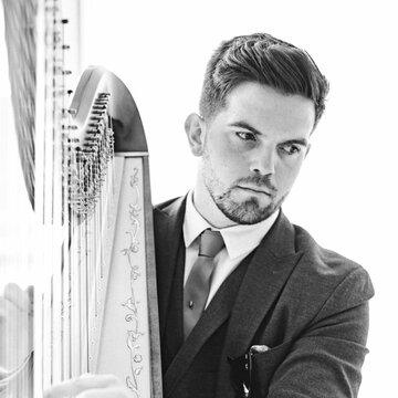 Hire John Ieuan Harpist with Encore