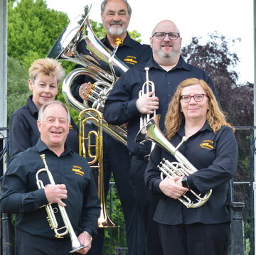 Hire LE8FIVE BRASS QUINTET Swing & jive band with Encore
