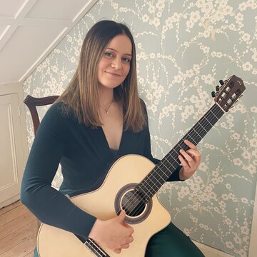 Hire Emily Spirit Guitar Spanish guitarist with Encore