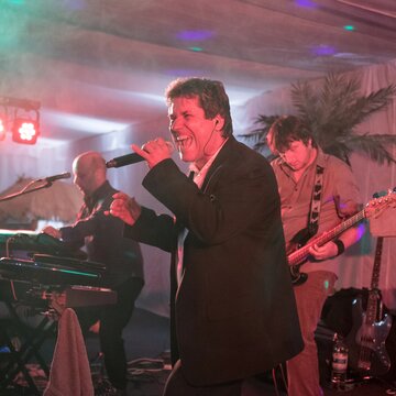Hire XL5 Party band with Encore