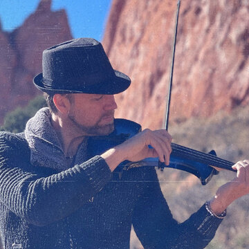 Hire Blue Violin Electric violinist with Encore