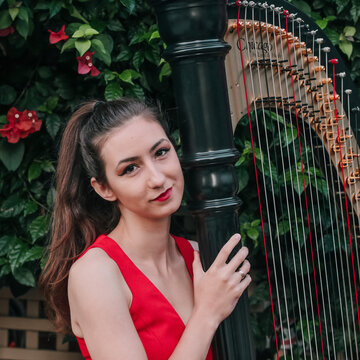 Hire Tijana Kozarcic Harpist with Encore