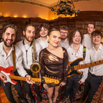 Hire Soirée Party band with Encore