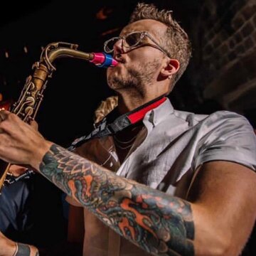 Hire DannyM Saxophonist with Encore