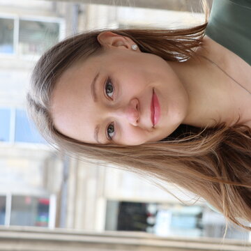 Hire Mianoora Kosonen Pianist with Encore