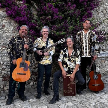 Hire Miguel Fernandez & GITANíA  Spanish folk band with Encore