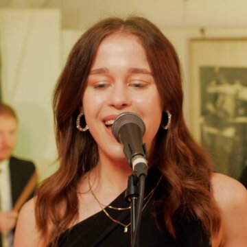 Hire Gecko Groove Wedding band with Encore