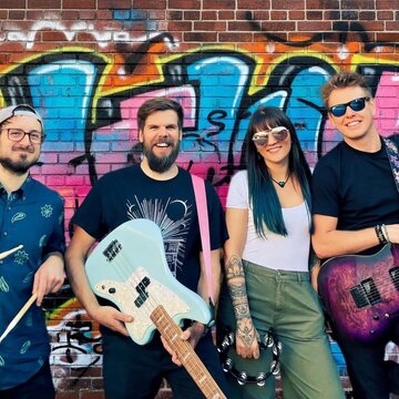 Hire Eversonic - Wedding, Party and Festival Band Soul & Motown band with Encore