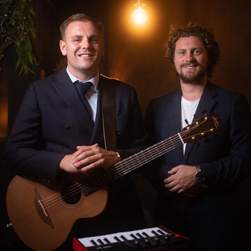 Hire BUSTER MOONS BOYS Pop duo with Encore