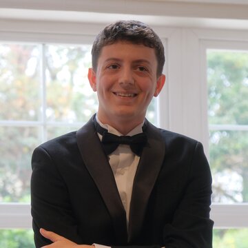 Hire Charlie Beck Singer with Encore