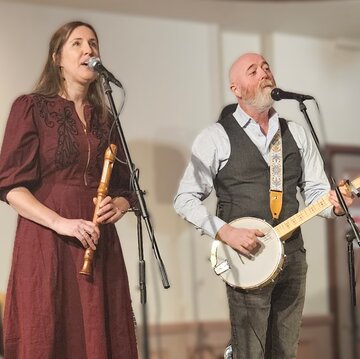 Hire Peter and Jane Pipe band with Encore
