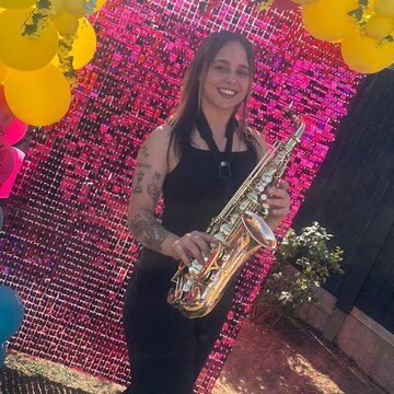 Hire TeonaDoesSax Alto saxophonist with Encore