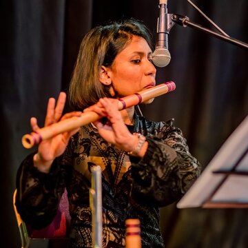 Hire Lashikala Hettiarachchi Flautist with Encore