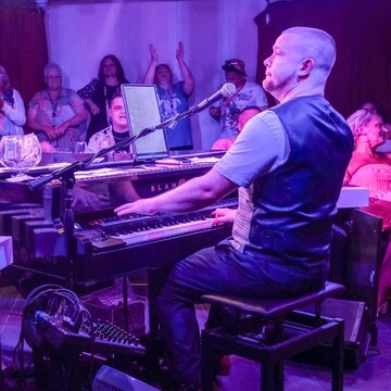 Hire Chris Wood Music Singer with Encore