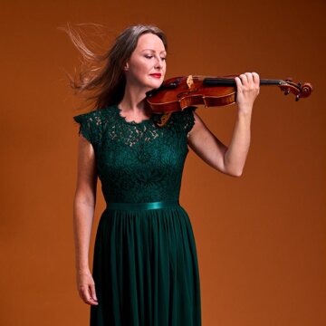 Hire North West Wedding Violin Electric violinist with Encore