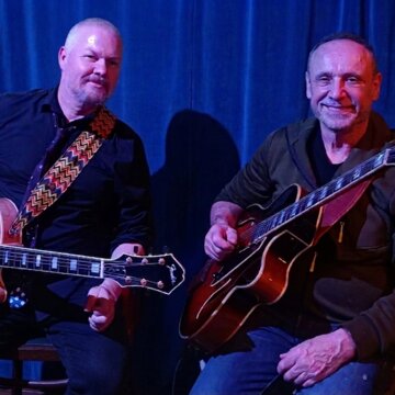 Hire David and Ramon Jazz Guitars Jazz duo with Encore