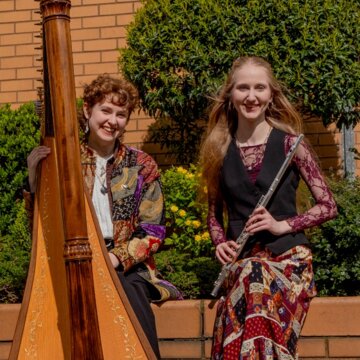 Hire Comet Classical ensemble with Encore