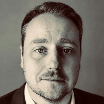 Hire Fraser Thomson Flautist with Encore