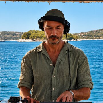 Hire Jamie Clossick DJ with Encore
