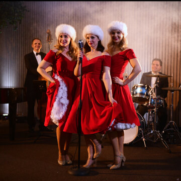 Hire The Swinglettes Barbershop quartet with Encore