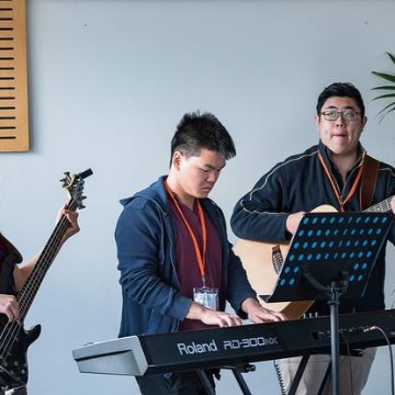 Hire Albie Pianist with Encore