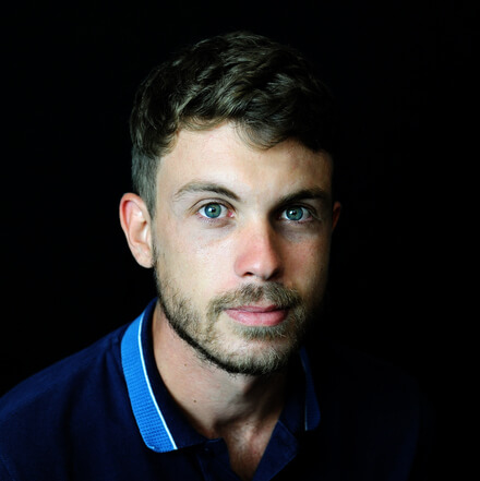Hire Bradley Button Singer with Encore