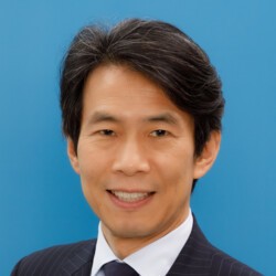岩永 泰典, PhD, CFA