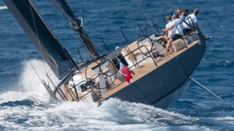 BENETEAU FIRST 53.jpg