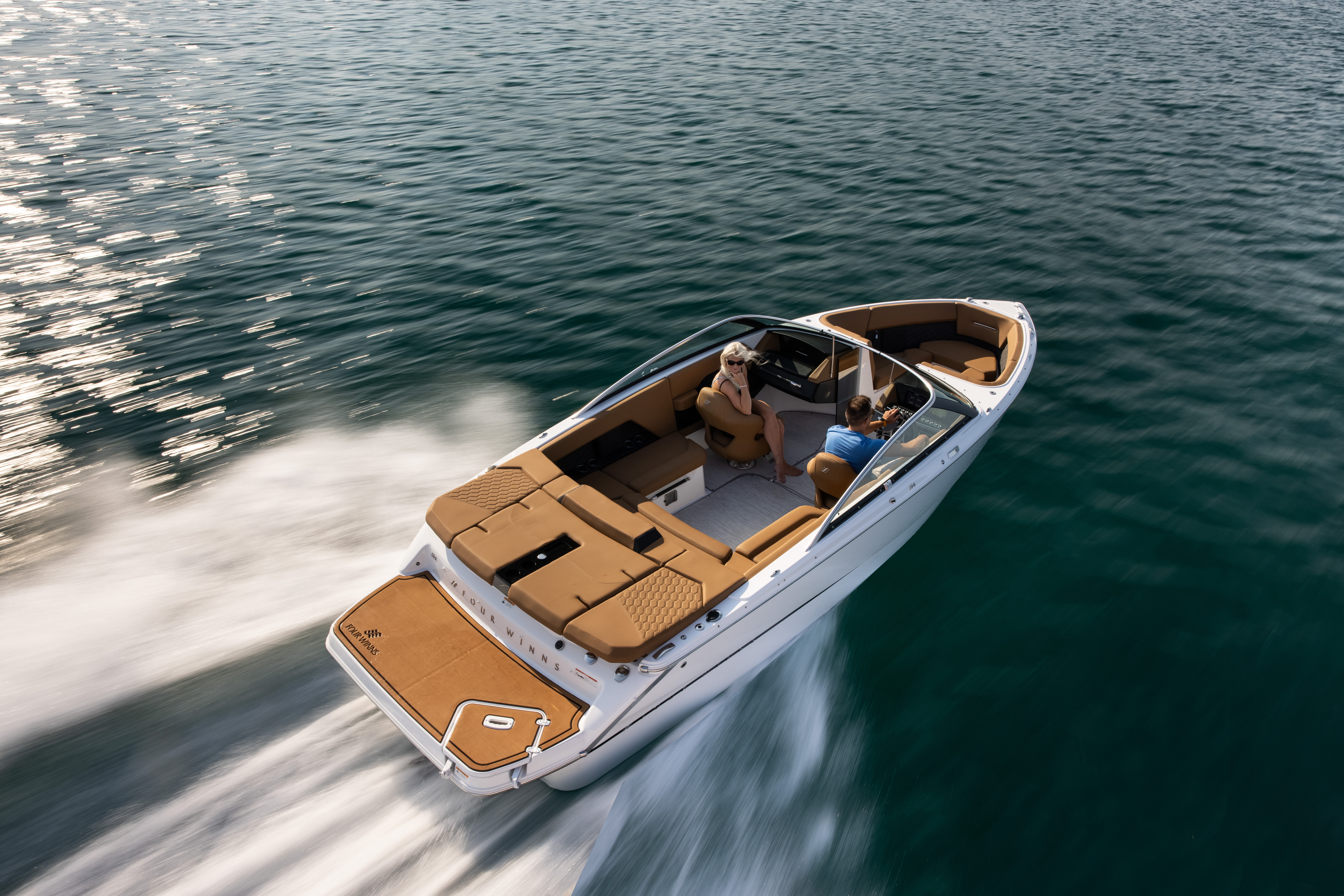 FOUR WINNS Horizon H4