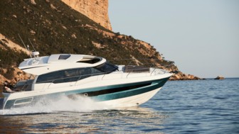 Prestige yachts to demonstrate the DockSense™ technology