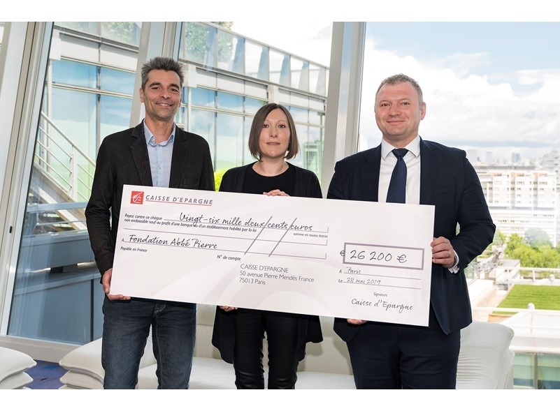 Caisse d'Epargne_Don Fondation Abbe Pierre.jpg