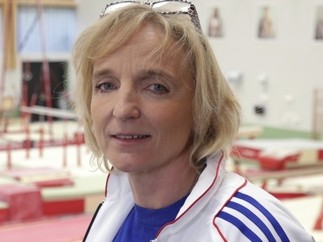 « Concilier morale et performance » : l’interview exclusive de Véronique Legras-Snoeck, entraîneur de l'équipe de France féminine de gymnastique artistique, sur Votre Coach.fr