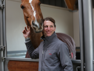 La patience dans le coaching : l’interview exclusive du cavalier Kevin Staut sur Votre Coach.fr