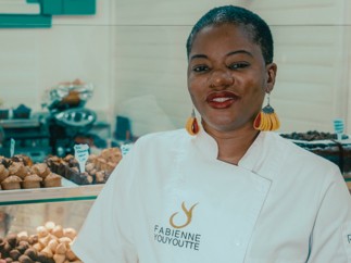 Prix national « Stars & Métiers » Fabienne Youyoutte, Désirs du Palais, élue “Artisan de l’année”