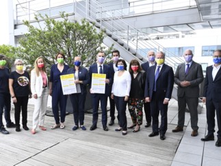 Natixis signs the L’Autre Cercle LGBT+ charter