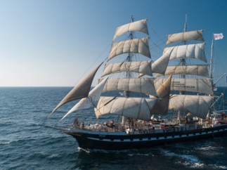 Relais de la Flamme de Paris 2024 : Caisse d’Epargne a sélectionné les 14 Jeunes « Eclaireurs » qui embarqueront à bord du Belem pour le Prologue