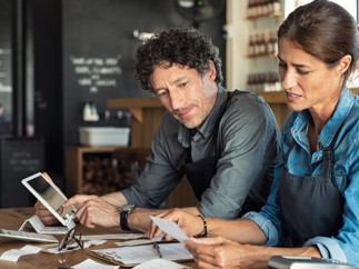 Etude - Défaillances d’entreprises en France : Le rattrapage des défaillances évitées en 2020-2022 alimente un haut niveau de défaut, en particulier parmi les PME-ETI