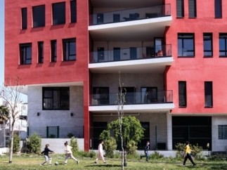 Avec « Habiter 2030 », son nouveau plan stratégique, le Groupe Habitat en Région annonce une ambition de croissance de 100.000 logements supplémentaires d’ici à 2030, tout en accélérant sa transition environnementale et climatique