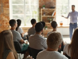 Caisse d’Epargne forme ses collaborateurs à l’IA et à l’impact via un nouveau Campus dédié, en ligne avec sa promesse employeur : plus que jamais, « être un banquier utile »