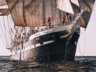 Caisse d’Epargne célèbre les 130 ans du Belem  en embarquant 130 jeunes  pour une grande aventure solidaire
