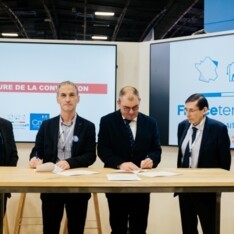 Signature convention Cniel Fédération Léo Lagrange