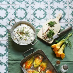 Fleurs de courgettes farcies au brocciu