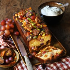 Cake au lait concentré et fruits secs