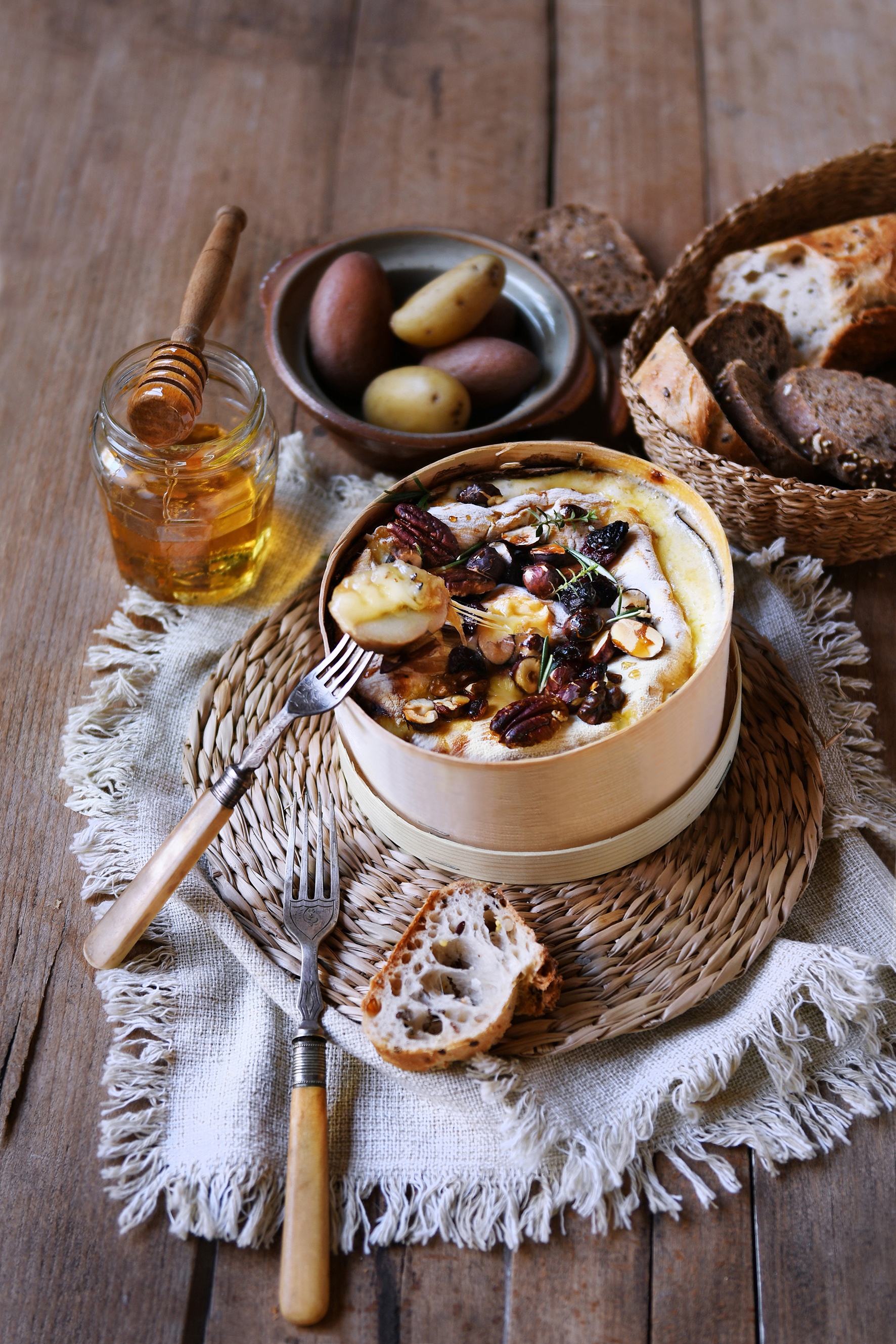 Mont d Or chaud aux fruits secs