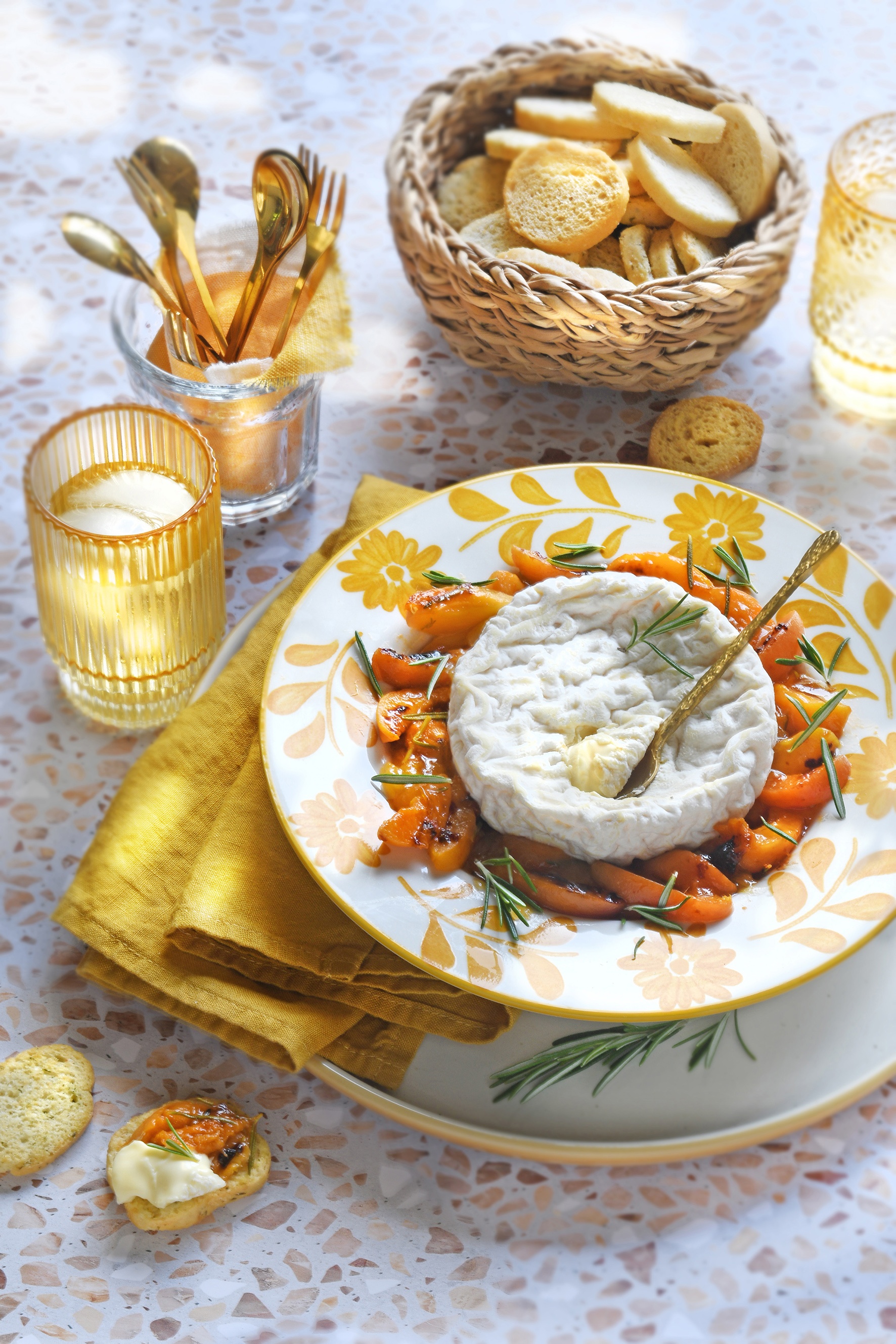 Saint-félicien aux abricots caramélisés