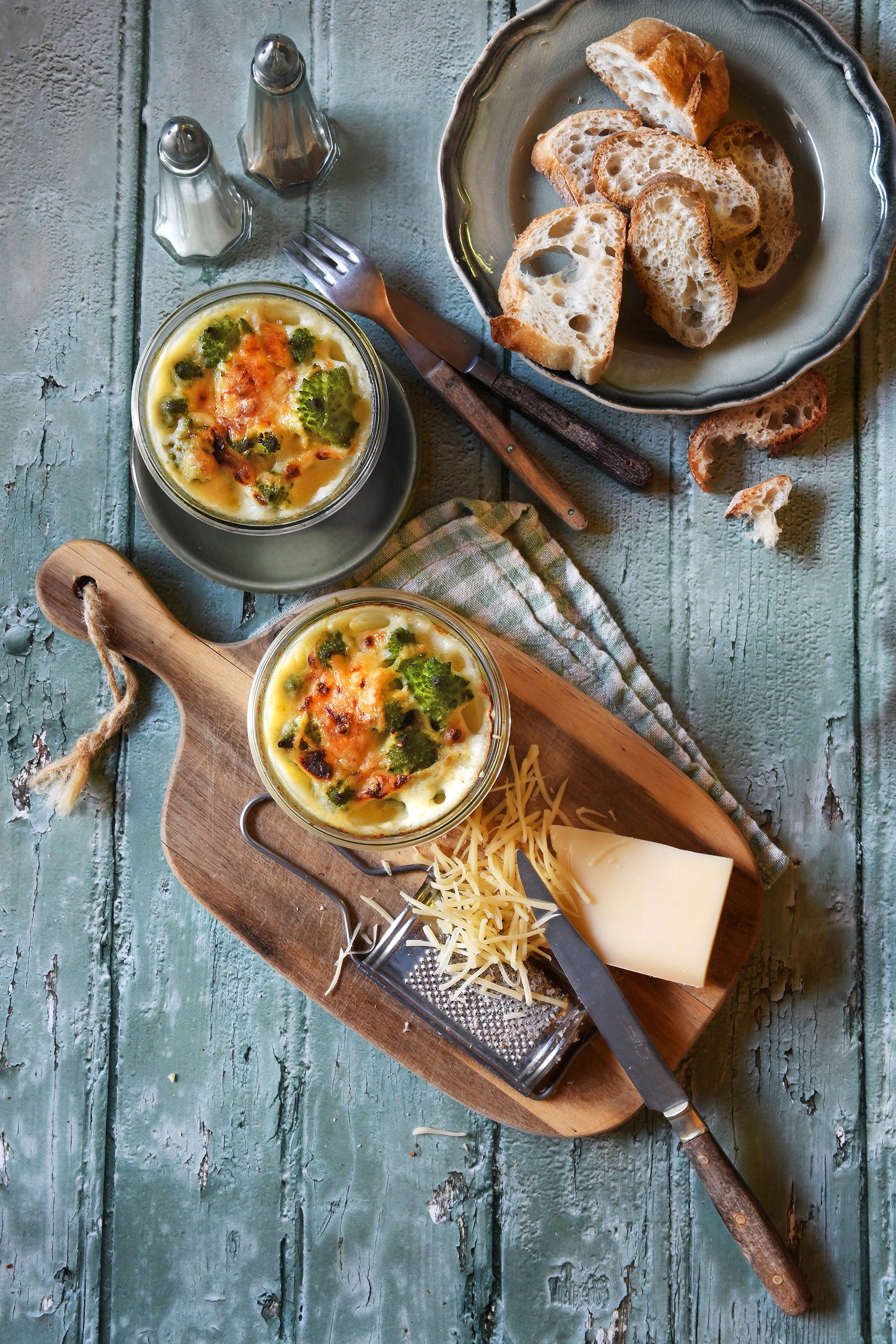 Petits gratins au chou romanesco et béchamel