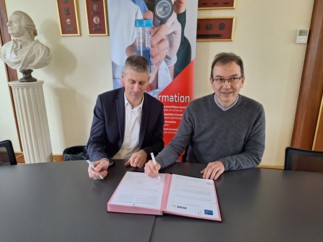 Signature d’une convention de partenariat et de mise à disposition entre l’Ecole nationale vétérinaire de Toulouse et le Cniel : une première