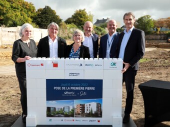 Premiere_pierre_Donville_Crédit_photo_Crédit_Agricole_Immobilier_Norbert_Delauney.JPG