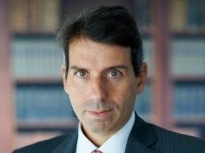Laurent Darmon (La Fabrique by CA) : Les banques face à l’open banking, vers la stratégie Apple, la démarche Google ou l’approche Amazon ?